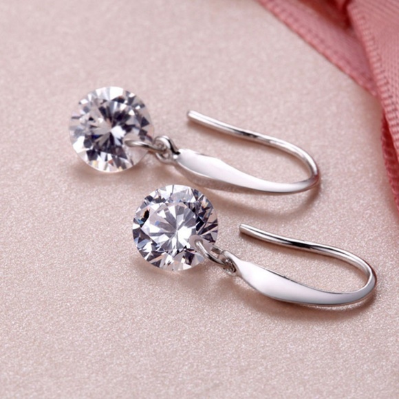 Pierced Diamond Earrings - Picture 5 of 8